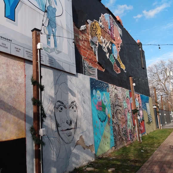 Meet your Posher, 2ndchancechoice - Picture 9 of 16